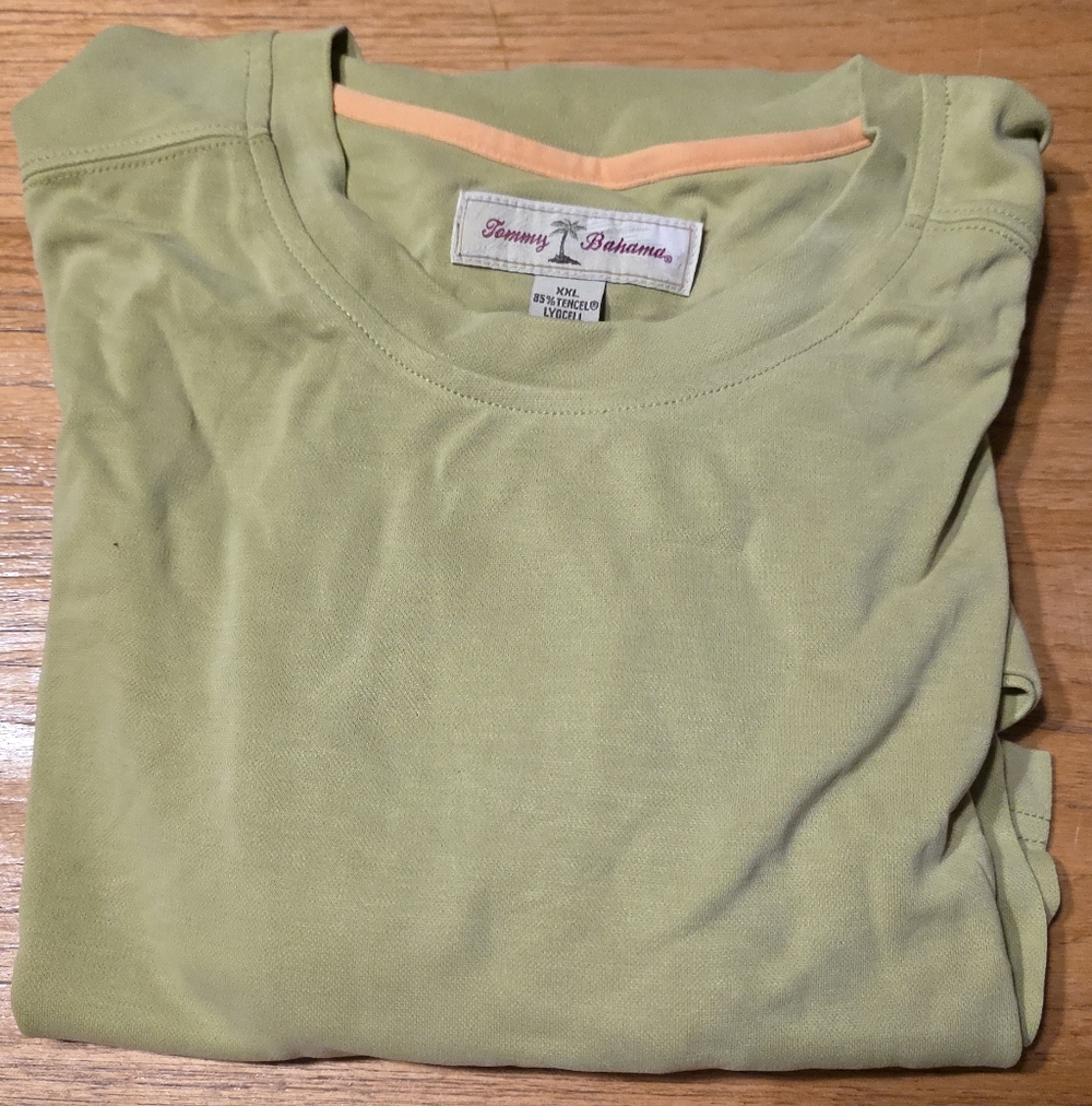 Tommy Bahama Light Green Short Sleeve Tee with Peach Trim